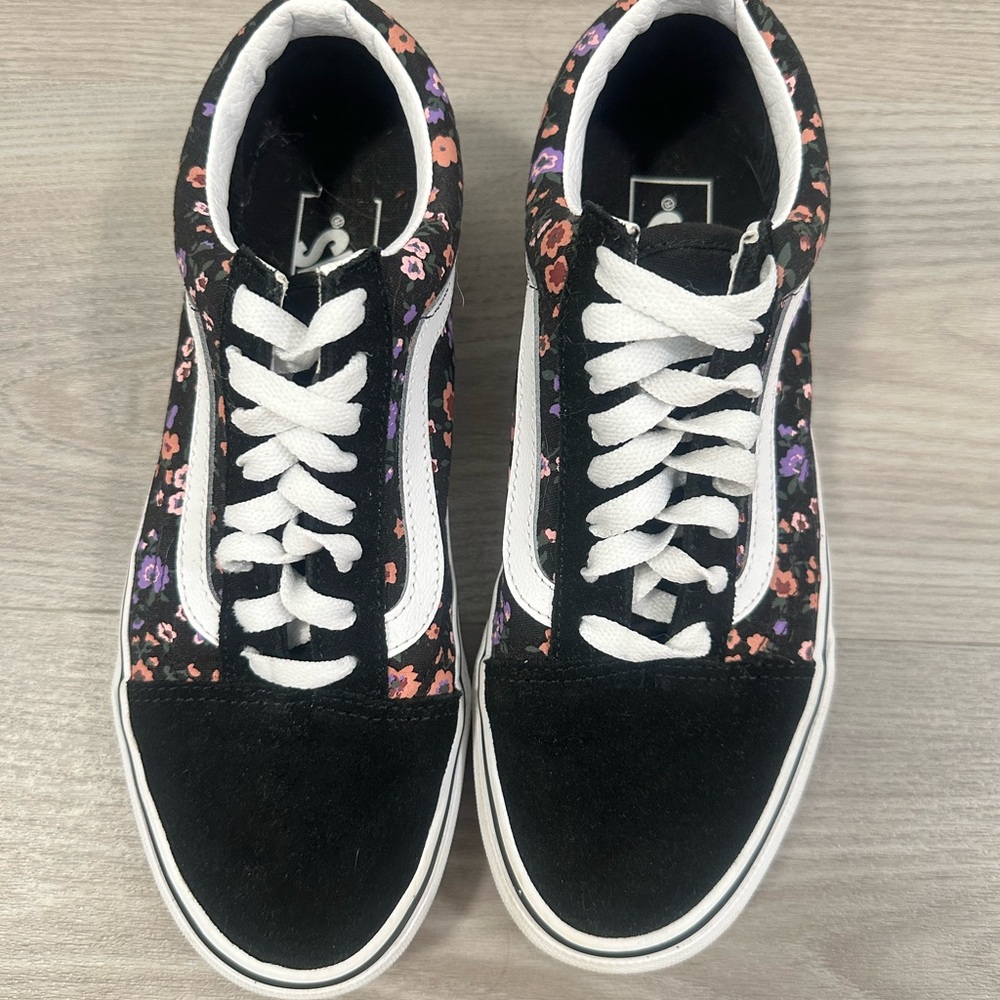 Vans Women's Black and Purple Floral Sneakers